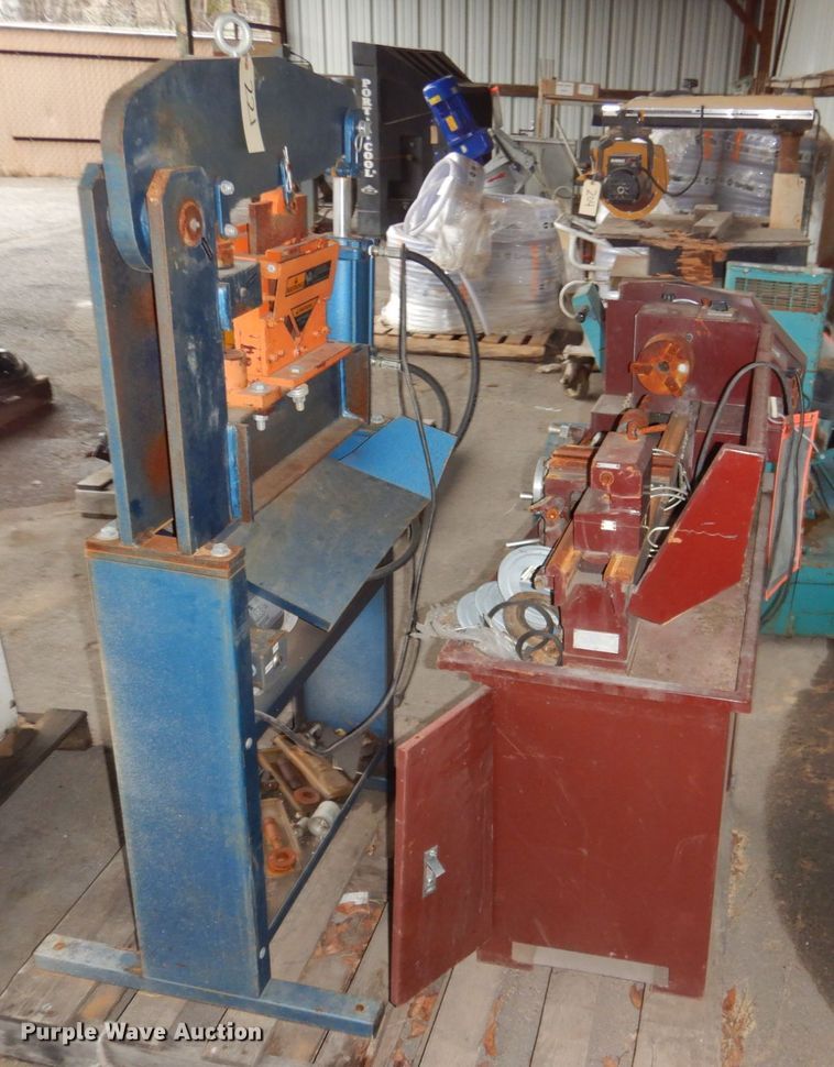 Central Machinery Pro Ironworker 400 metal lathe in Tulsa, OK Item