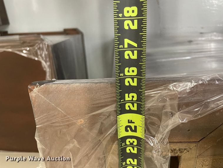 image for item II9315 Entertainment center