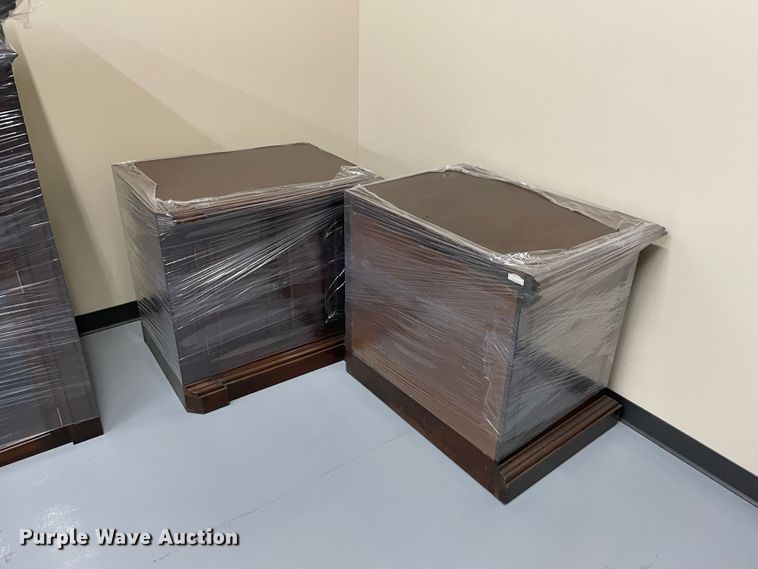 image for item II9315 Entertainment center