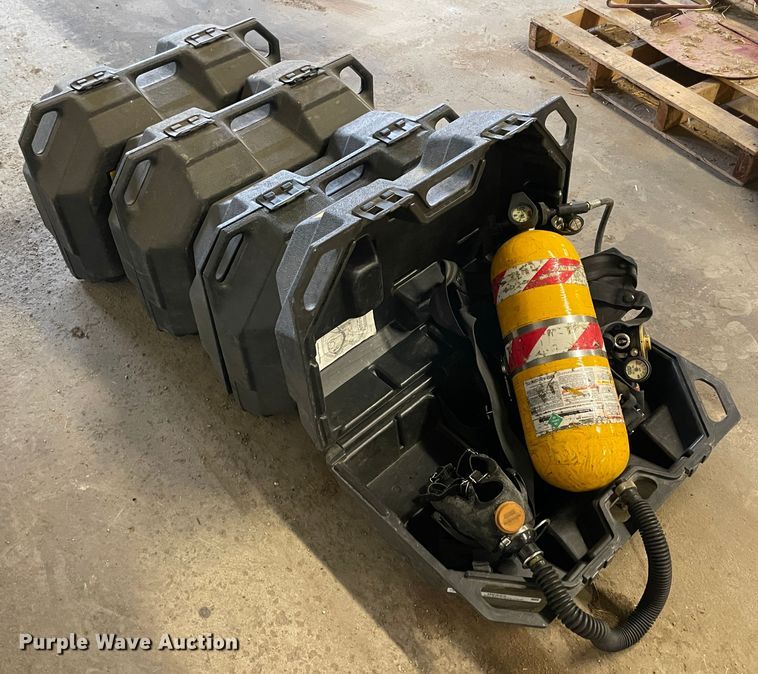 image for item II9322 MSA SCBA gear