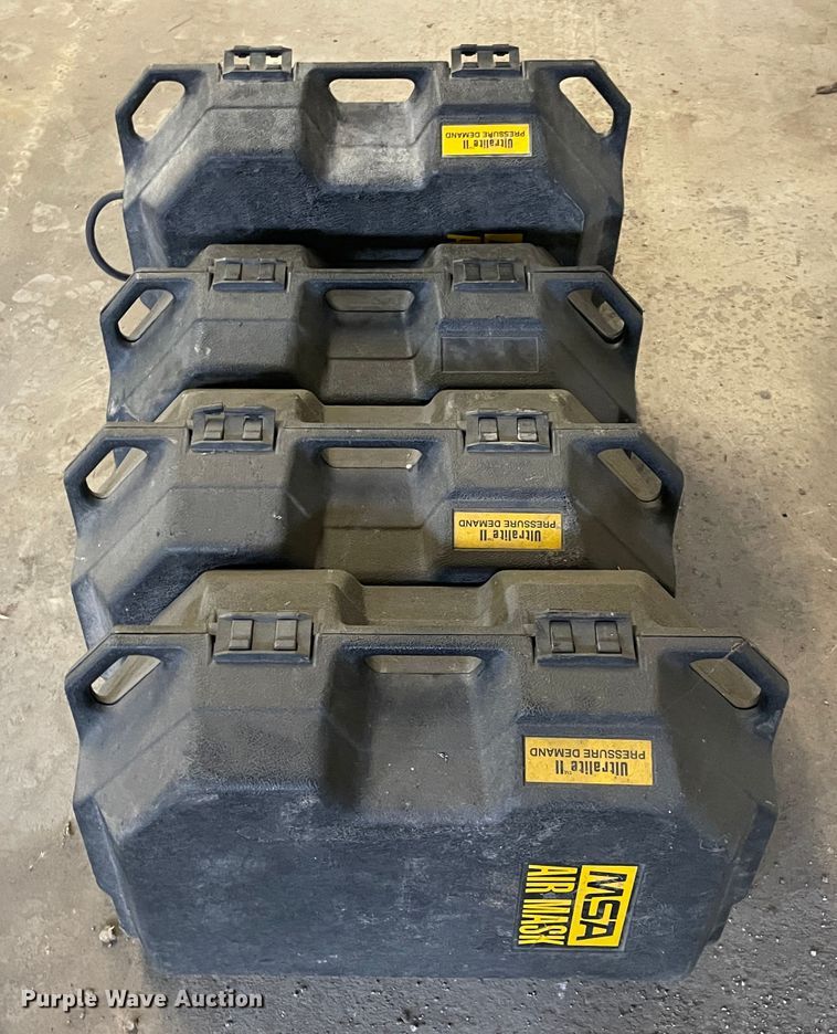 image for item II9322 MSA SCBA gear