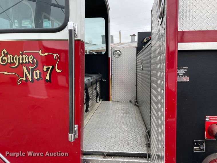 image for item II9324 1988 Ford CF8000 pumper fire truck