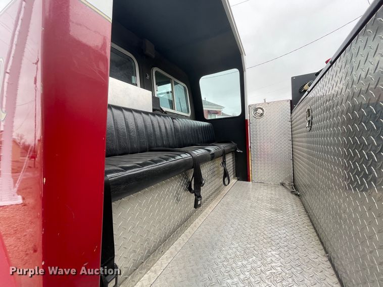 image for item II9324 1988 Ford CF8000 pumper fire truck