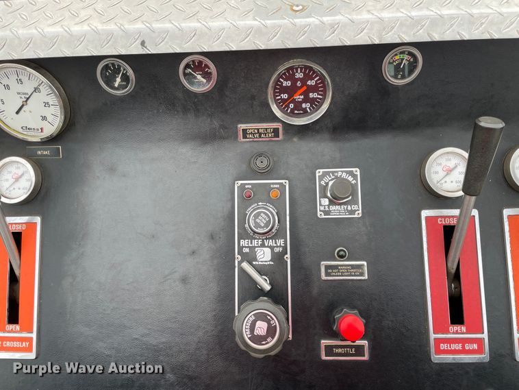 image for item II9324 1988 Ford CF8000 pumper fire truck