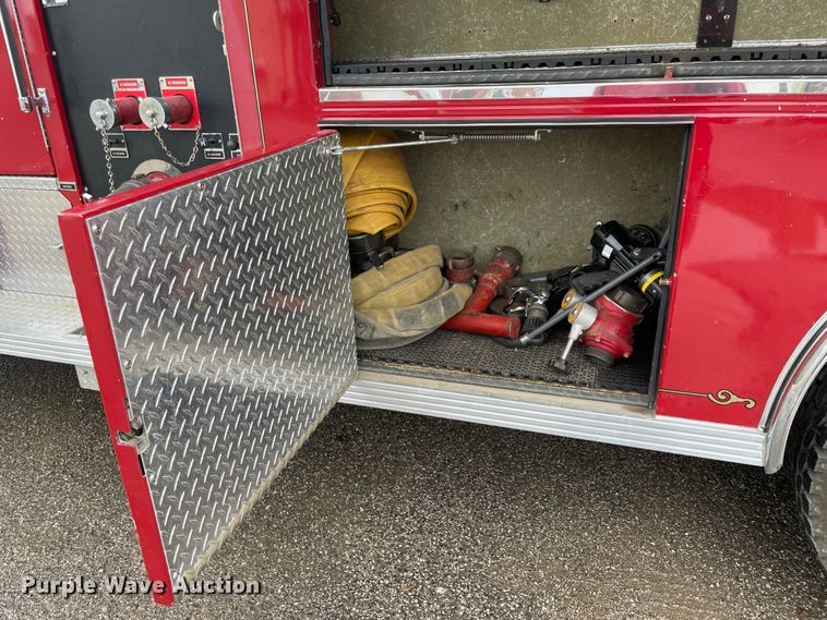 image for item II9324 1988 Ford CF8000 pumper fire truck