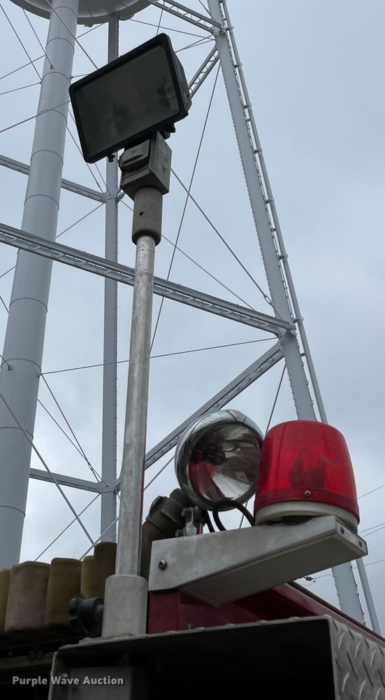 image for item II9324 1988 Ford CF8000 pumper fire truck