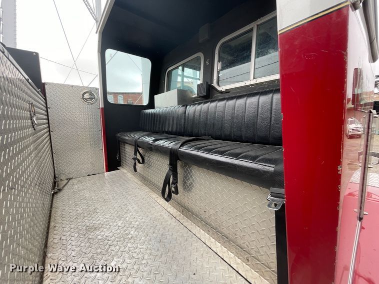 image for item II9324 1988 Ford CF8000 pumper fire truck