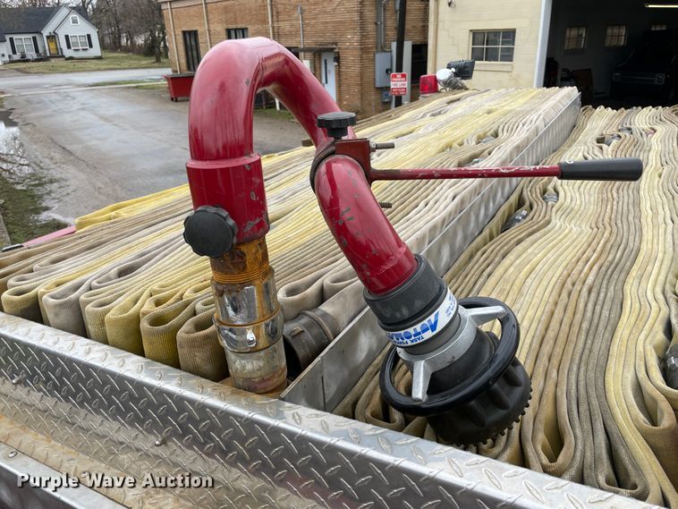 image for item II9324 1988 Ford CF8000 pumper fire truck