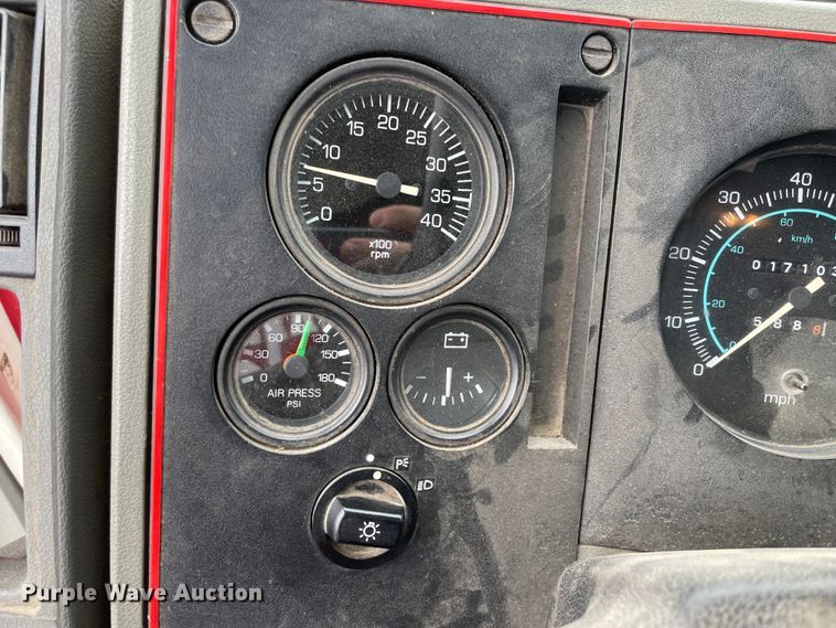 image for item II9324 1988 Ford CF8000 pumper fire truck