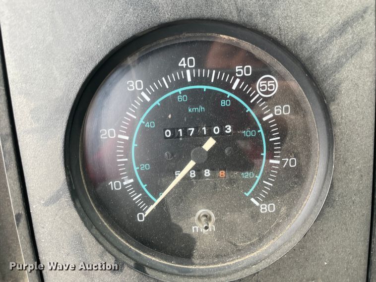 image for item II9324 1988 Ford CF8000 pumper fire truck