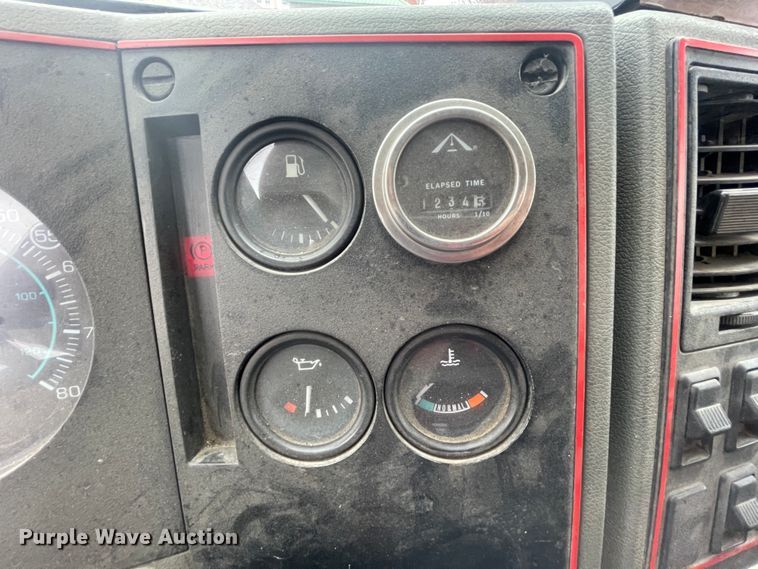 image for item II9324 1988 Ford CF8000 pumper fire truck