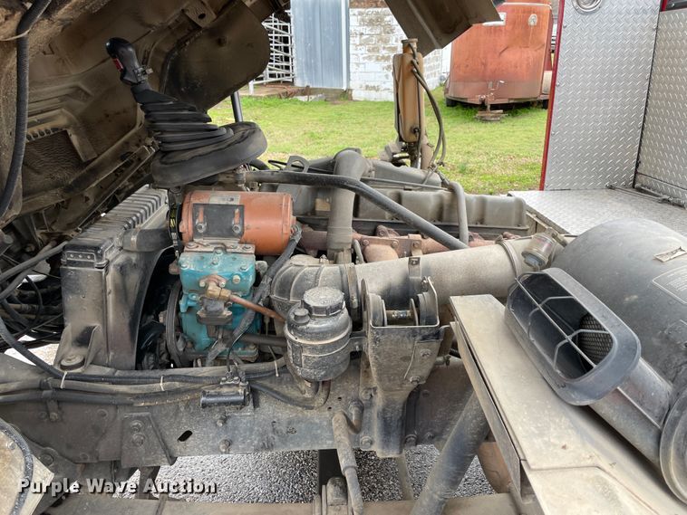 image for item II9324 1988 Ford CF8000 pumper fire truck