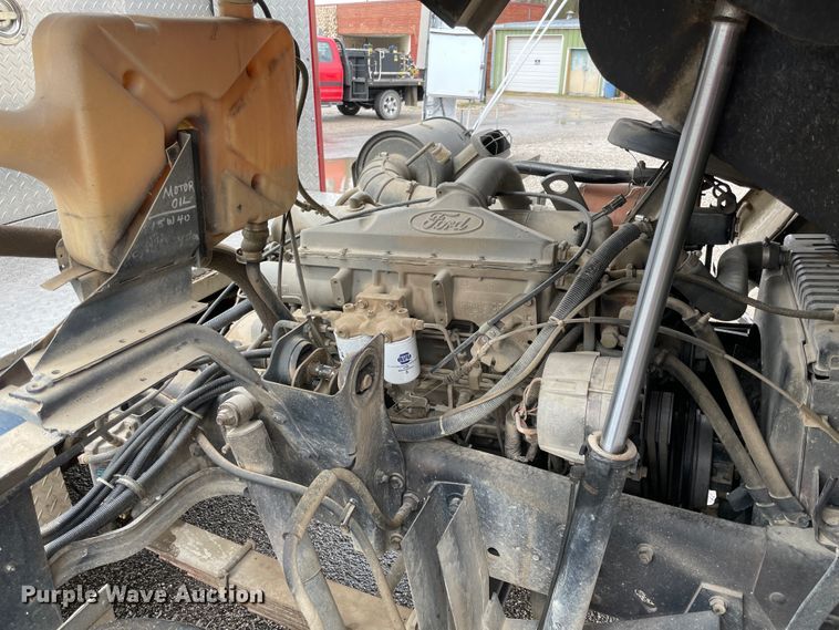 image for item II9324 1988 Ford CF8000 pumper fire truck