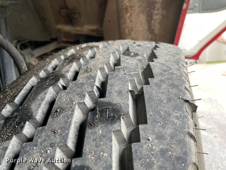 image for item II9324 1988 Ford CF8000 pumper fire truck