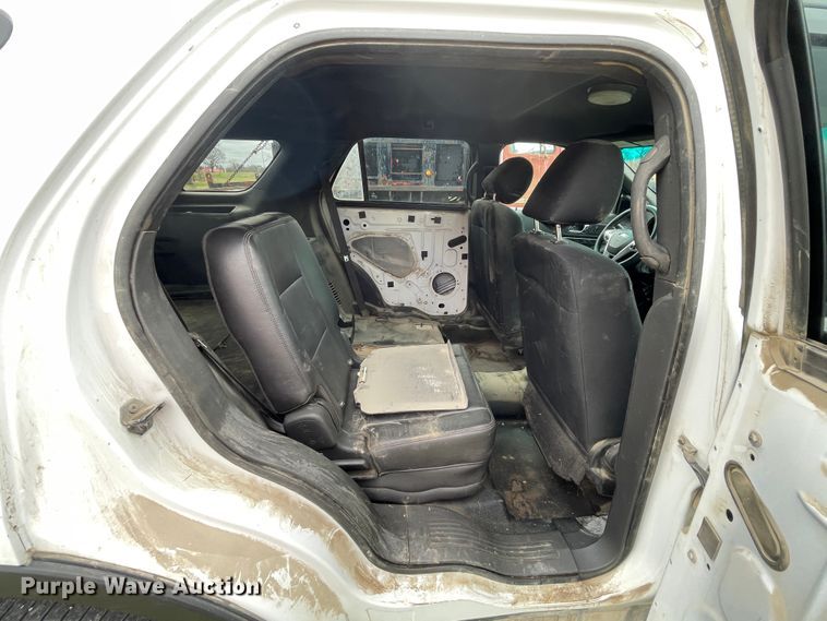 image for item II9327 2013 Ford Explorer Police  SUV