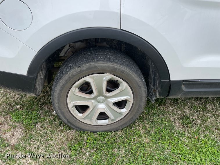 image for item II9327 2013 Ford Explorer Police  SUV