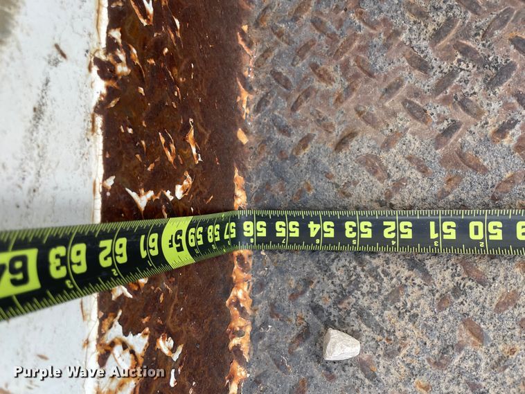 image for item II9329 1991 International 4900  crane truck