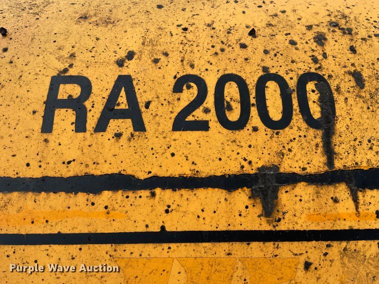 image for item II9330 Rosco RA2000 pot hole patcher