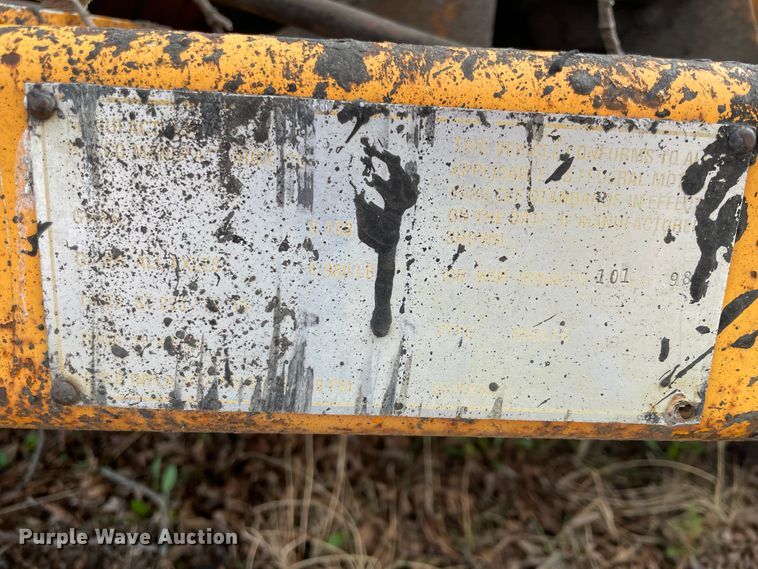 image for item II9330 Rosco RA2000 pot hole patcher