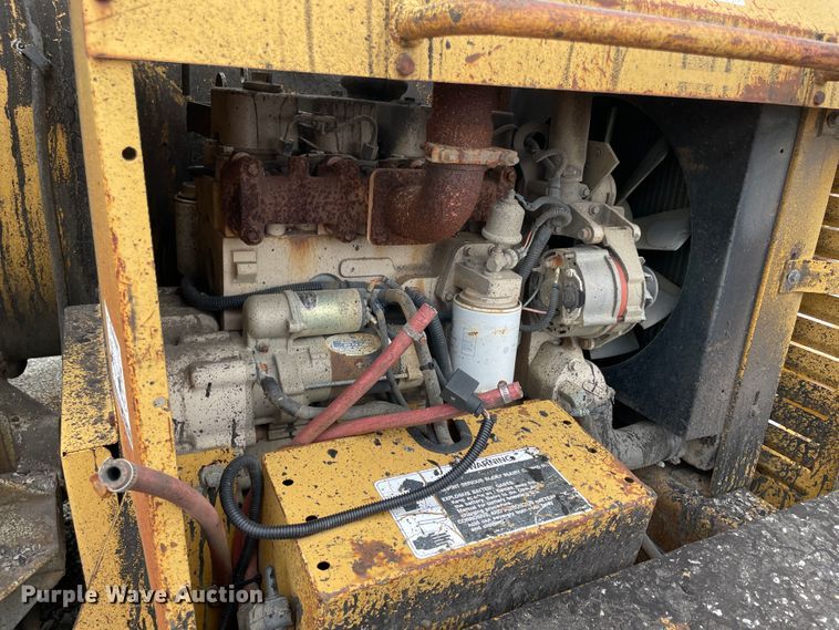 image for item II9331 Rosco RA2000 pot hole patcher