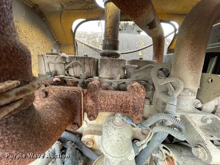 image for item II9331 Rosco RA2000 pot hole patcher