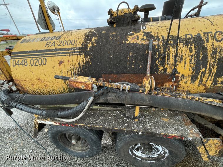 image for item II9331 Rosco RA2000 pot hole patcher