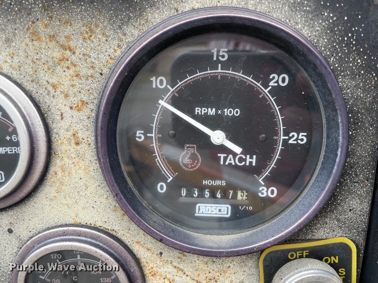 image for item II9331 Rosco RA2000 pot hole patcher