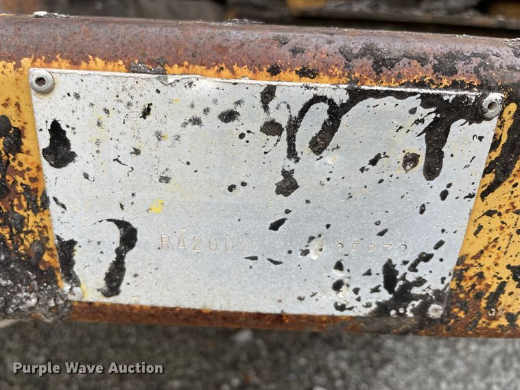 image for item II9331 Rosco RA2000 pot hole patcher