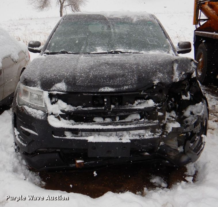 image for item II9789 2016 Ford Explorer Police  SUV