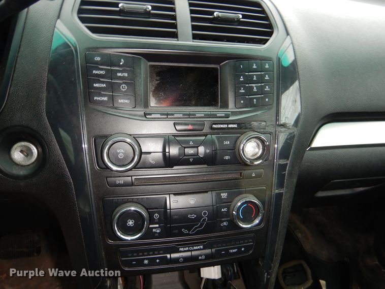 image for item II9789 2016 Ford Explorer Police  SUV