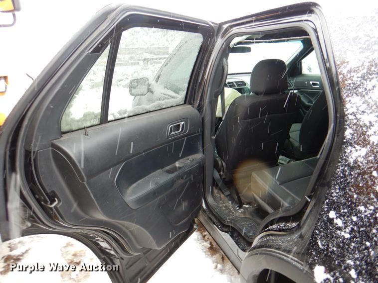 image for item II9789 2016 Ford Explorer Police  SUV