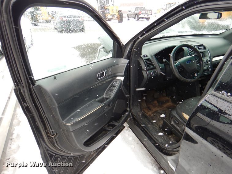 image for item II9792 2016 Ford Explorer Police  SUV