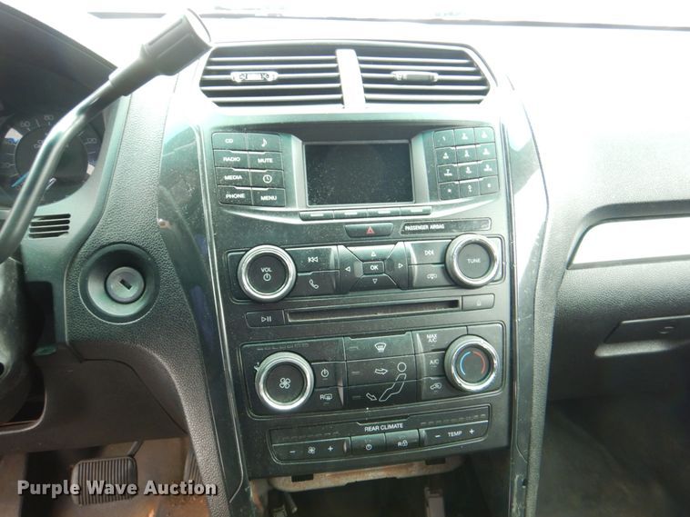 image for item II9792 2016 Ford Explorer Police  SUV