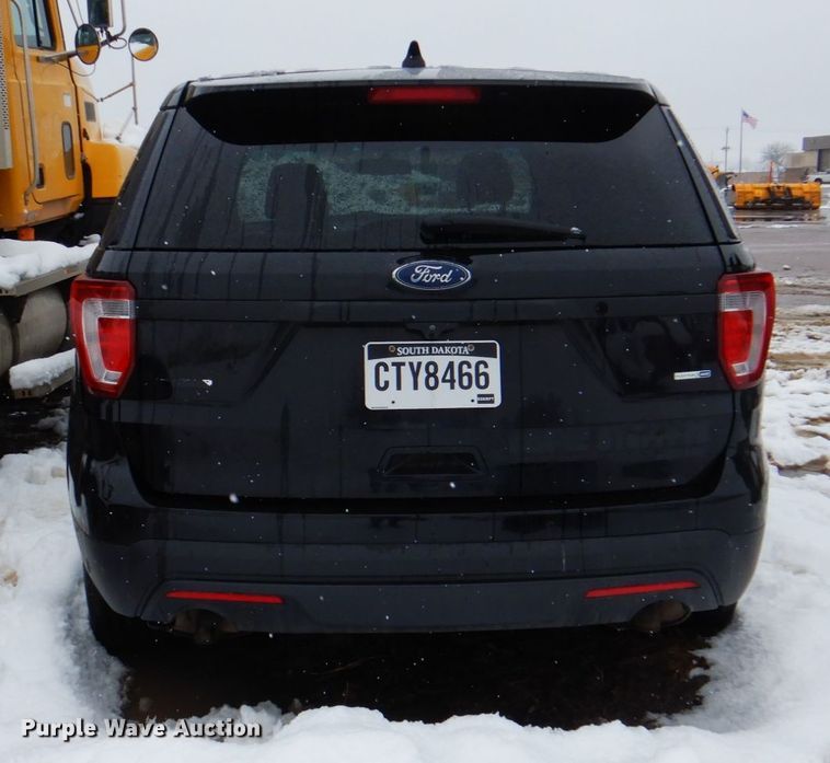 image for item II9800 2016 Ford Explorer Police  SUV