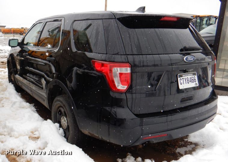 image for item II9800 2016 Ford Explorer Police  SUV