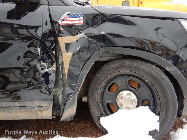 image for item II9800 2016 Ford Explorer Police  SUV