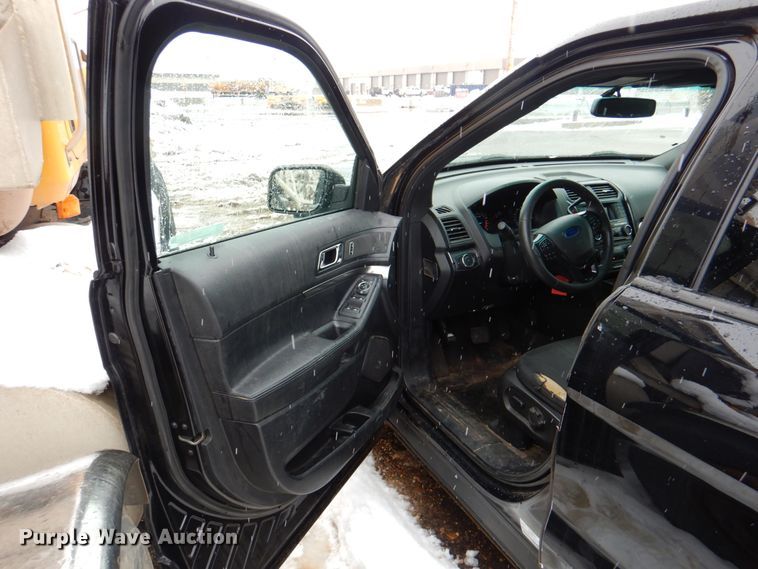 image for item II9800 2016 Ford Explorer Police  SUV