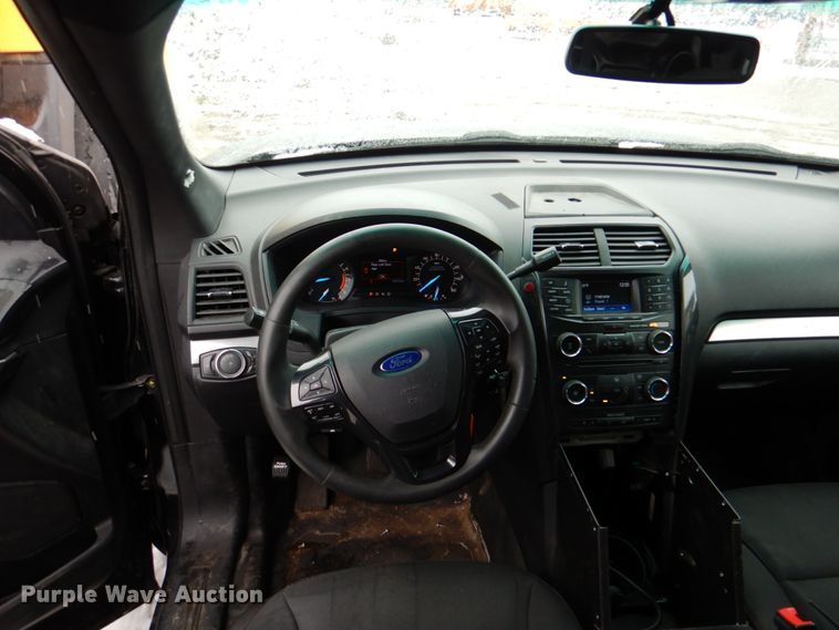 image for item II9800 2016 Ford Explorer Police  SUV