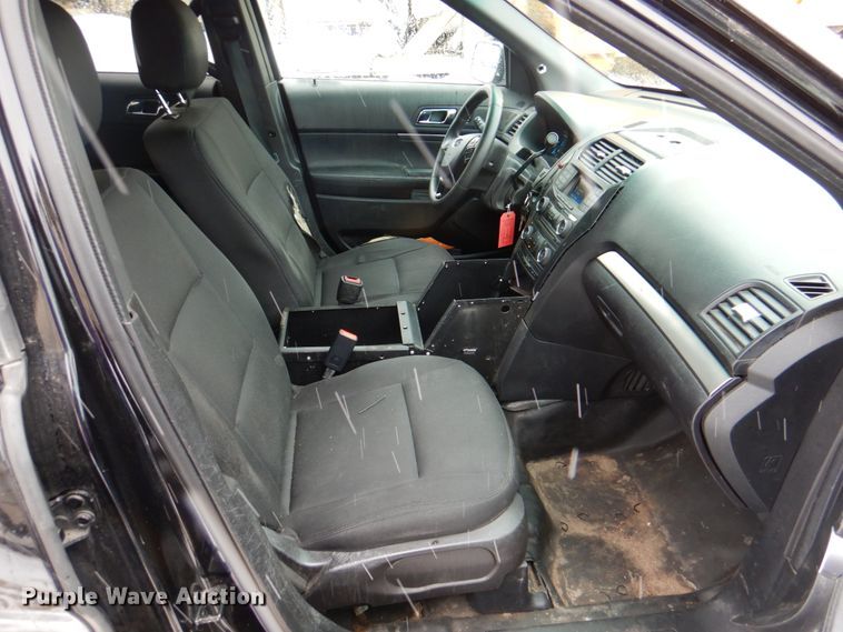 image for item II9800 2016 Ford Explorer Police  SUV