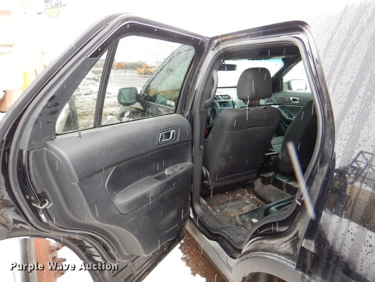 image for item II9800 2016 Ford Explorer Police  SUV