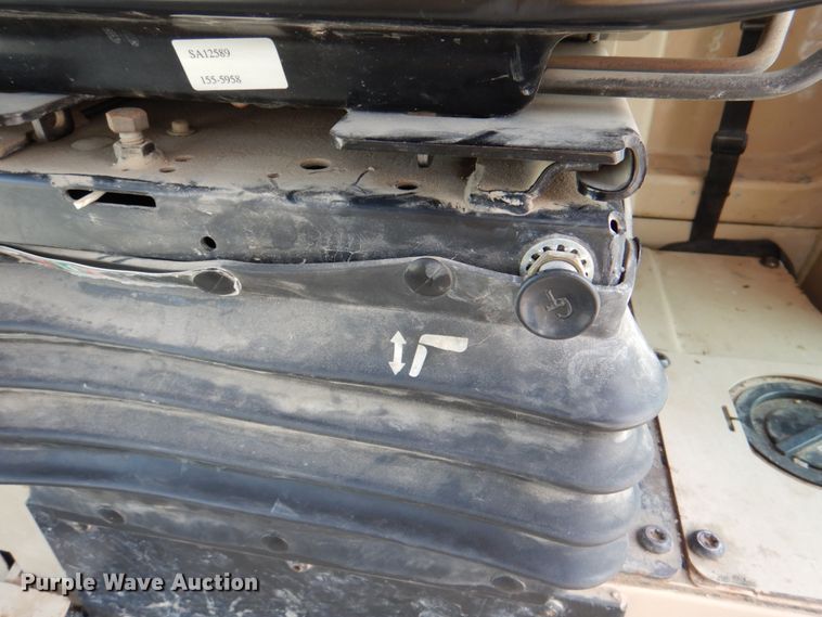 image for item II9868 2001 Caterpillar 140H  motor grader