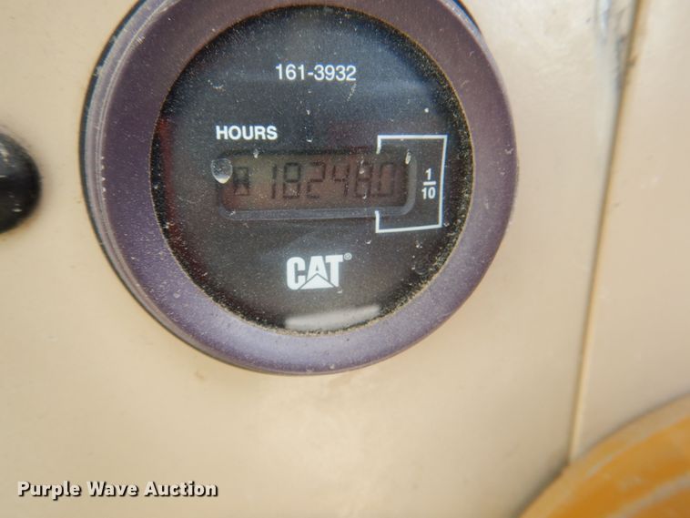 image for item II9868 2001 Caterpillar 140H  motor grader