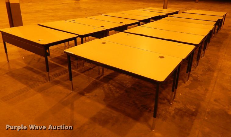 image for item IJ9251 Approximately 19 desks