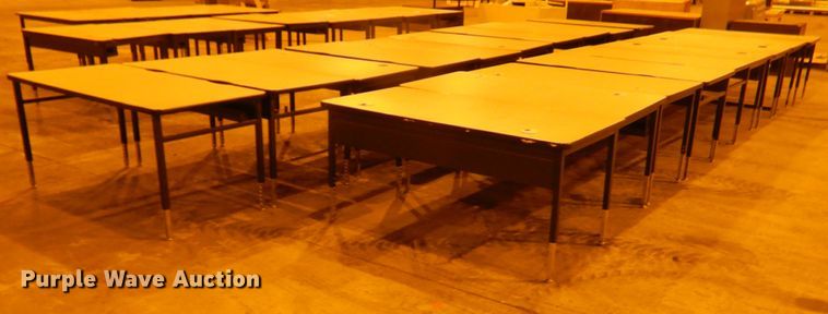 image for item IJ9251 Approximately 19 desks
