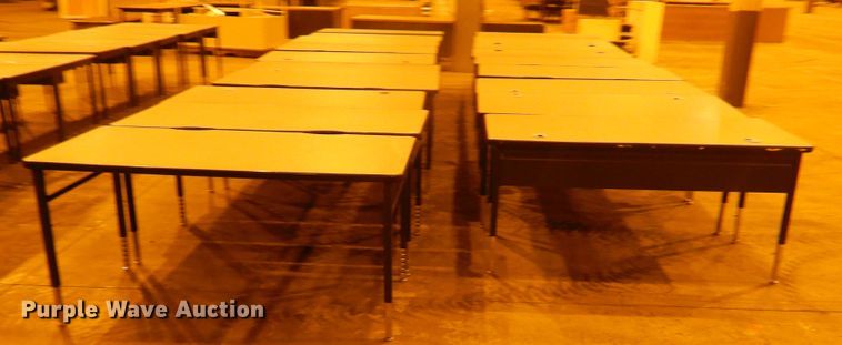 image for item IJ9251 Approximately 19 desks