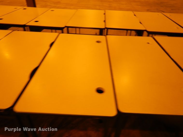 image for item IJ9251 Approximately 19 desks