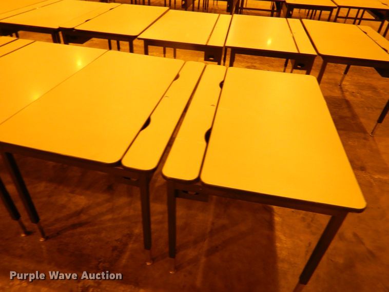 image for item IJ9252 (12) desks