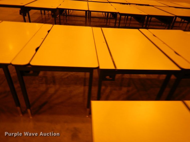 image for item IJ9252 (12) desks