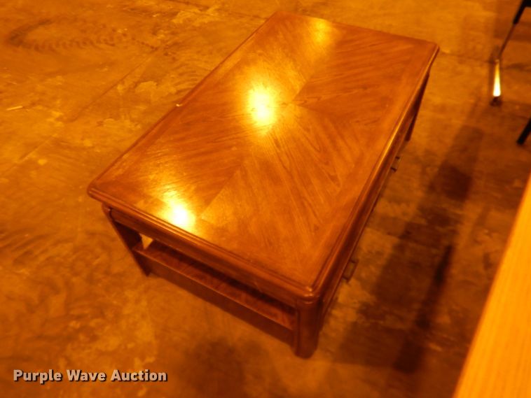 image for item IJ9254 Furniture