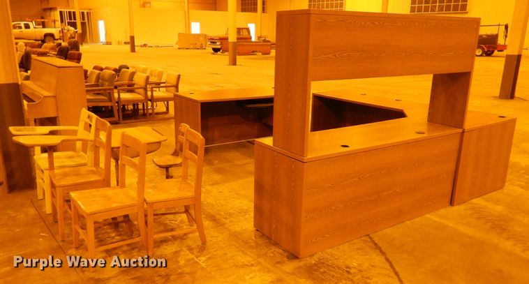 image for item IJ9258 Furniture